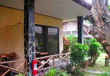 Poolside Deluxe Room (double bed)
