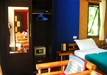 Poolside Deluxe Room (twin beds)