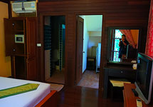 Thai House (1 building with 2 rooms)