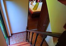 Thai House (1 building with 2 rooms)