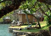 Fan: Baan Talay (shared bathroom)