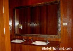 Laoya Resort